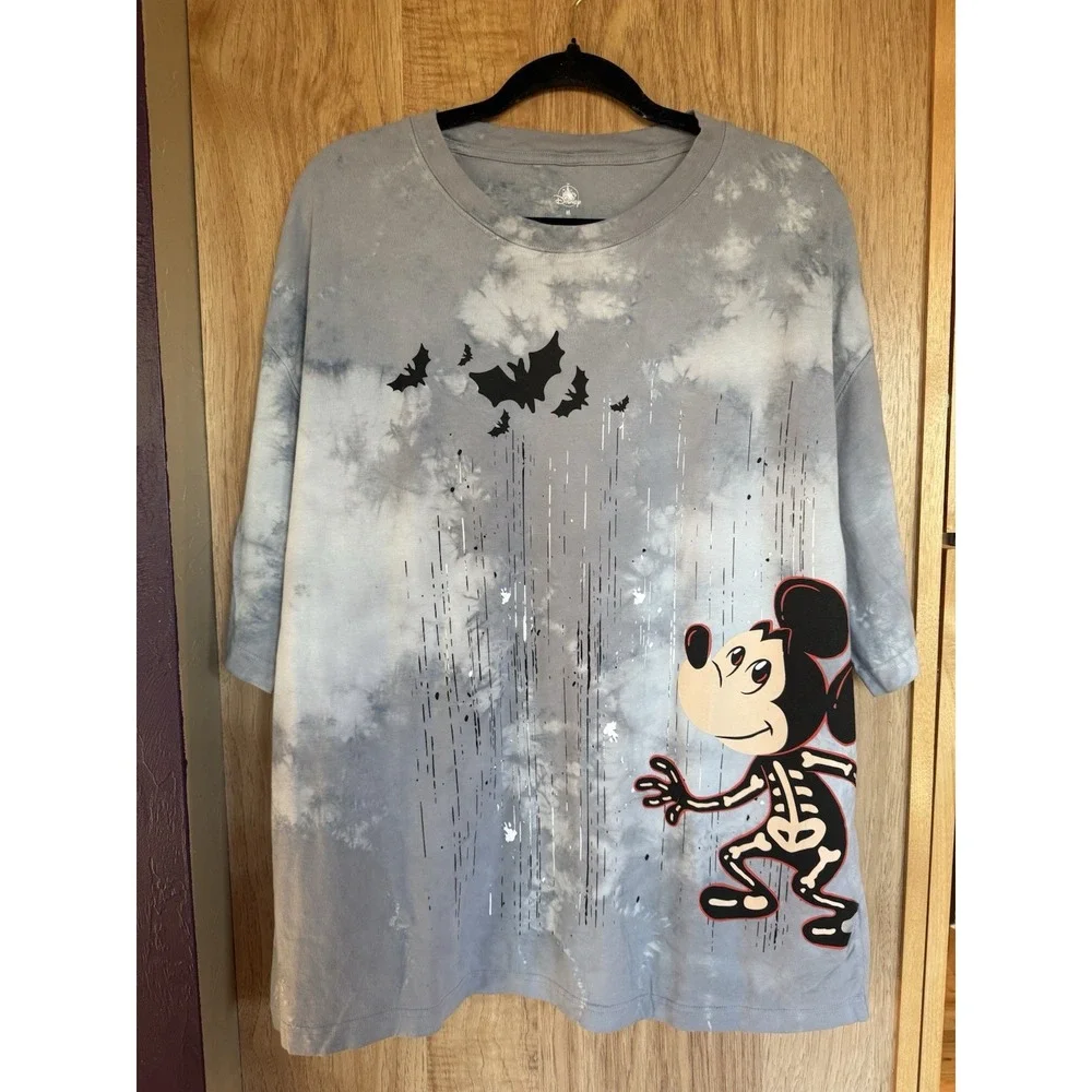 Halloween Disney Parks Mickey Mouse Skeleton Tie Dye T‑Shirt Bats, Medium NWT